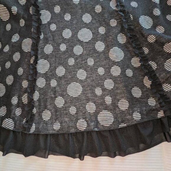 2/$35 +$9.99 Shipping NWOT Trisisto Pull On Polka Dot Skirt - Picture 3 of 4